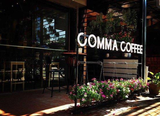 Comma Coffee